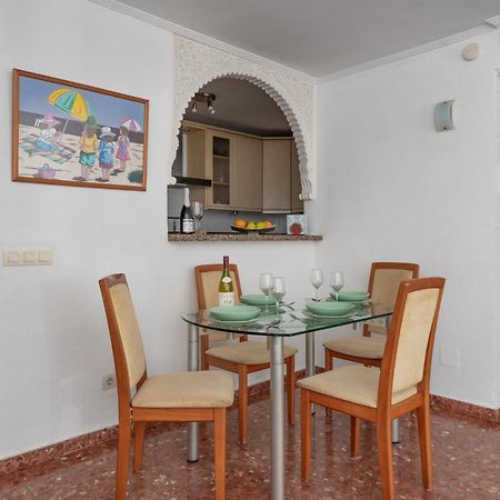 Beachfront, Two Bed- & Bathrooms, Private Parking Fuengirola Exterior photo