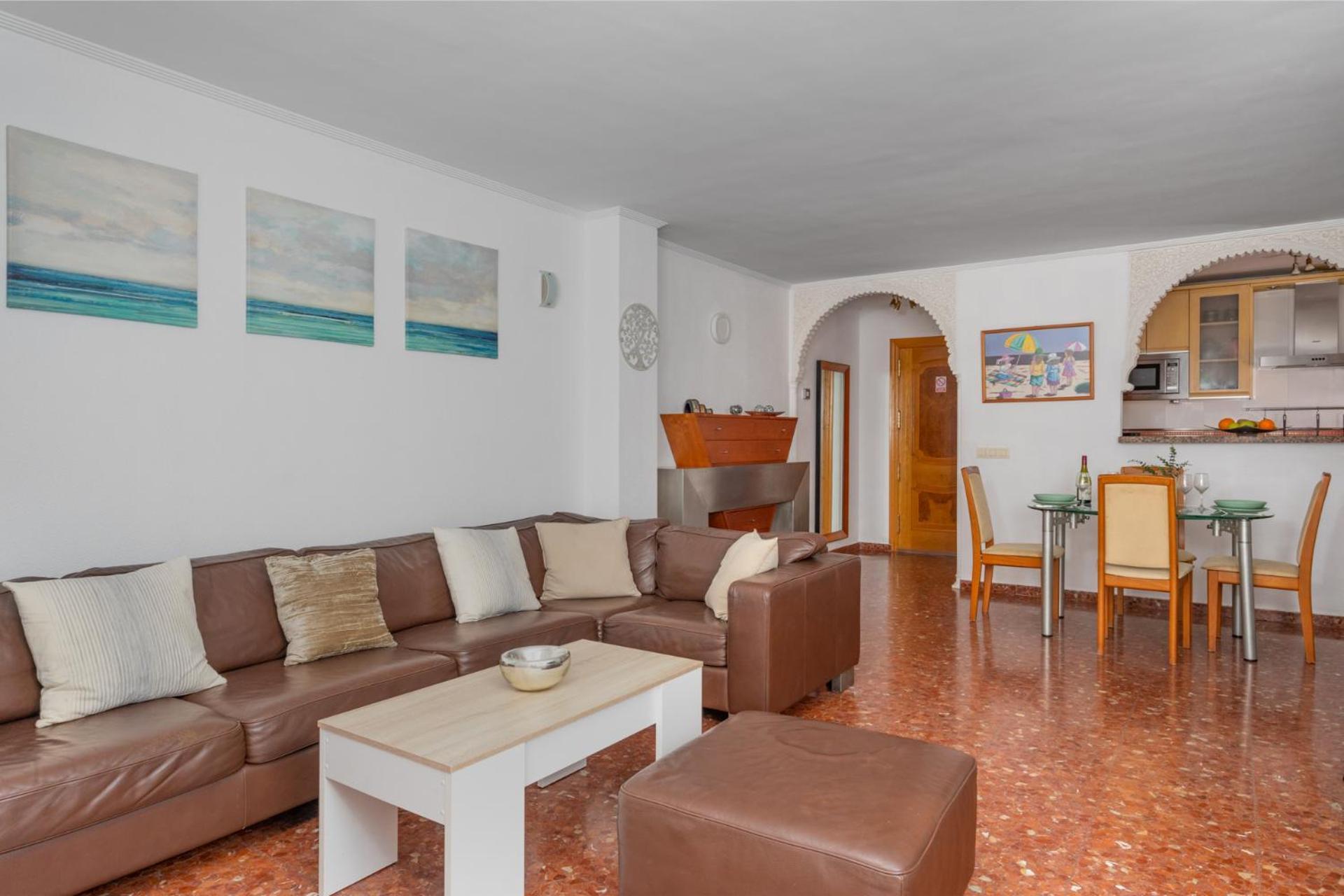 Beachfront, Two Bed- & Bathrooms, Private Parking Fuengirola Exterior photo