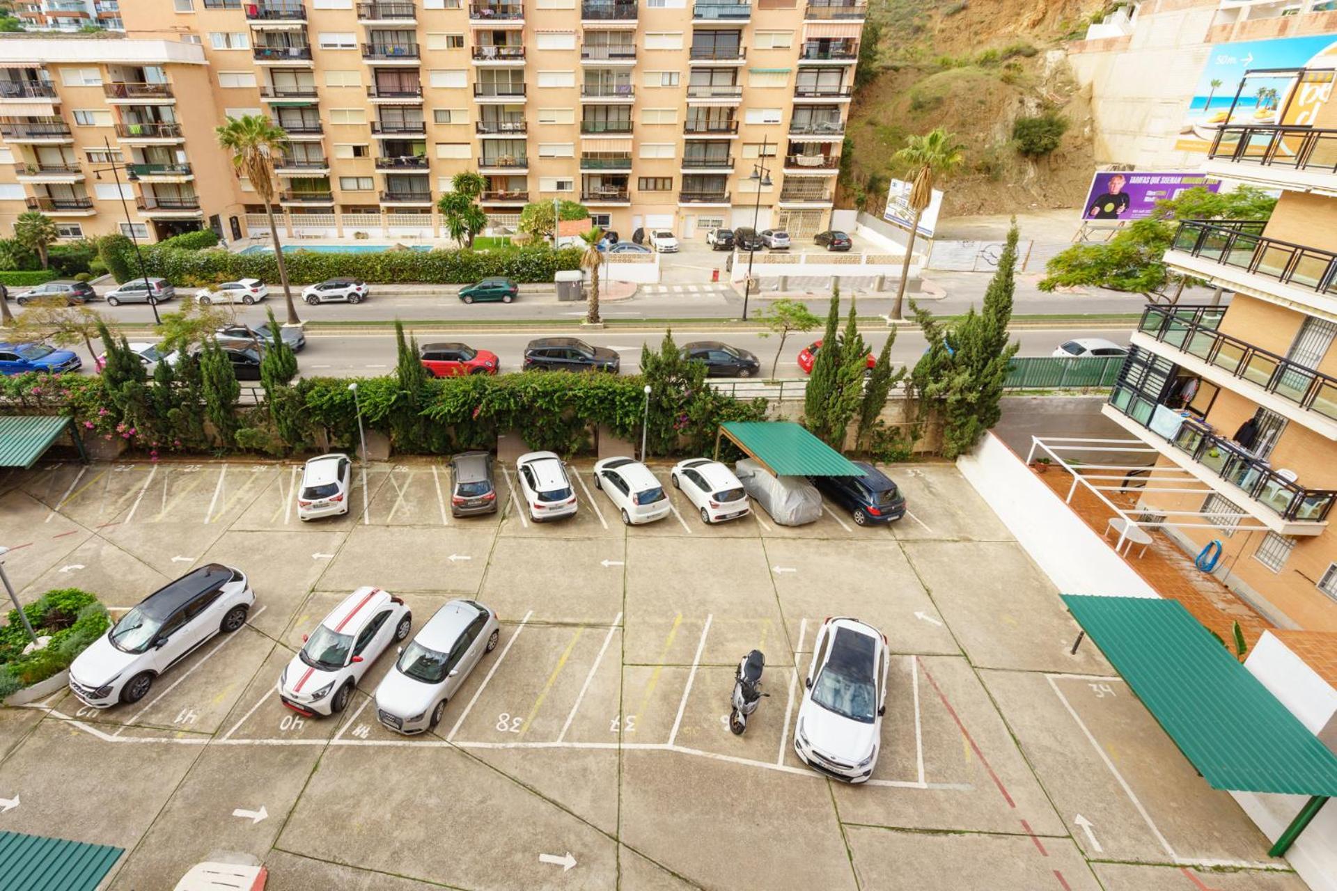 Beachfront, Two Bed- & Bathrooms, Private Parking Fuengirola Exterior photo