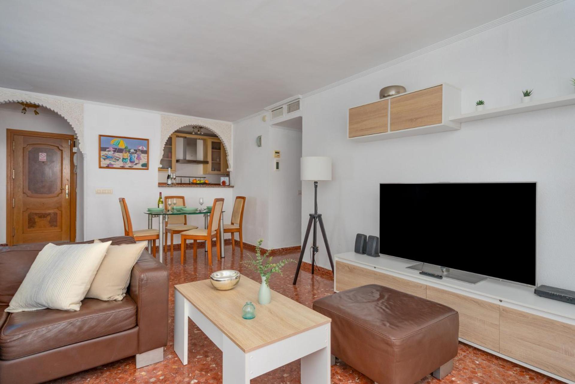 Beachfront, Two Bed- & Bathrooms, Private Parking Fuengirola Exterior photo